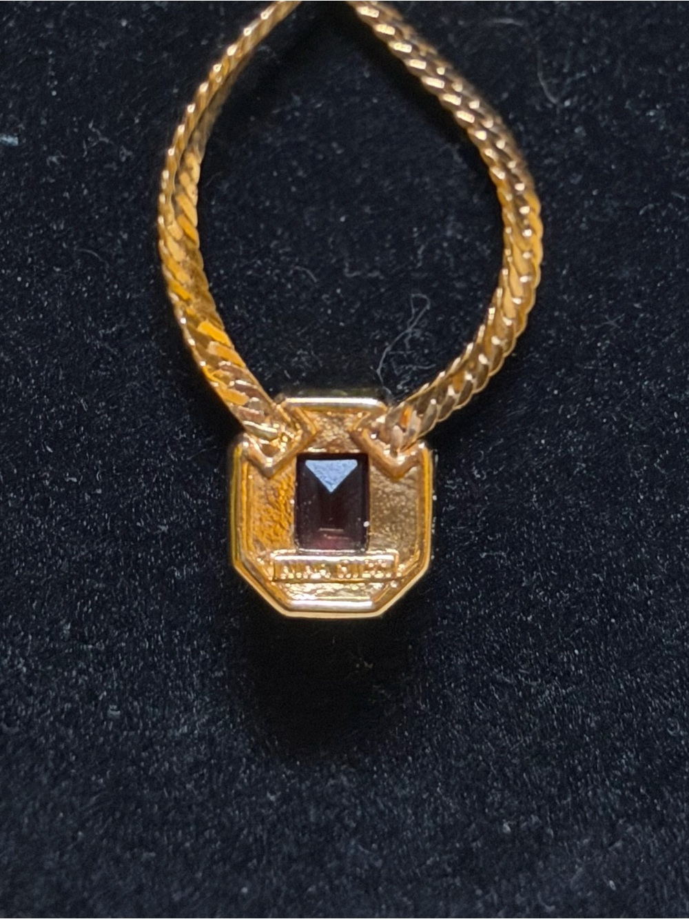 Nina Ricci Gold Plated Necklace - Picture 4 of 5